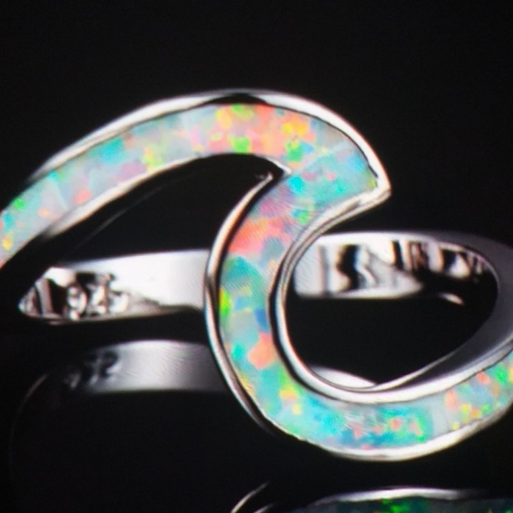 Size 5 womens Geometric Ocean Opal